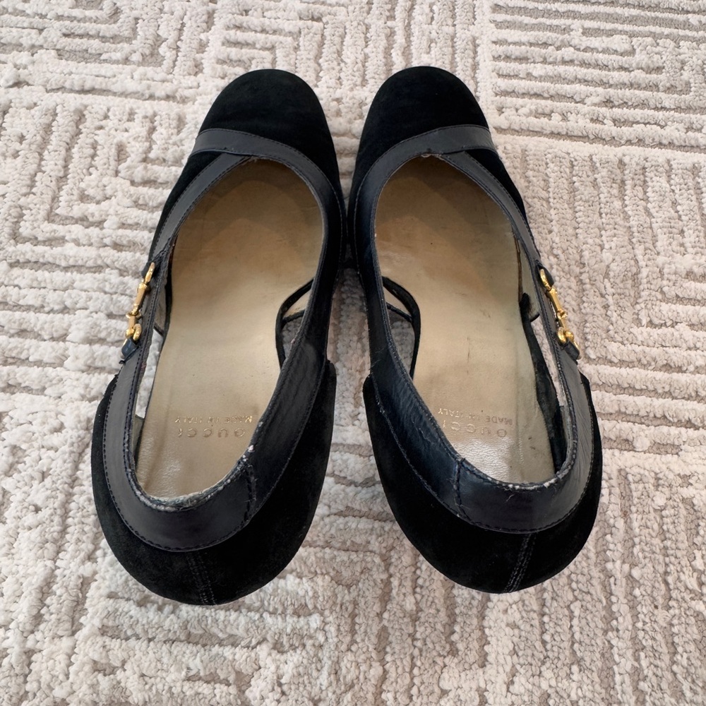Authentic Vintage Gucci Suede black heel pumps.‎ - Picture 8 of 9